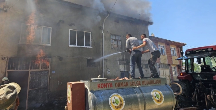 Doğanhisar’daki ev yangını orman ekipleri söndürdü