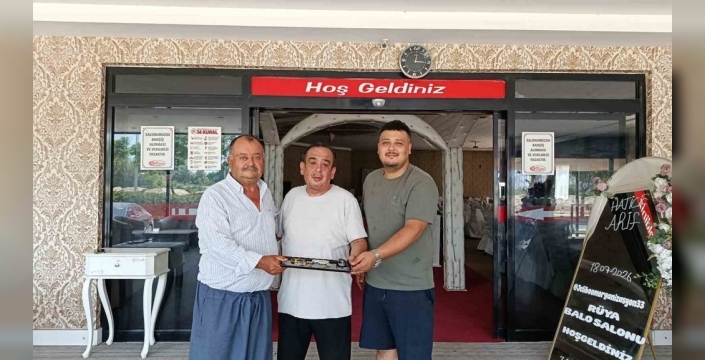 Düğün salonunda bulunan değerli takılar, sahibine iade edildi