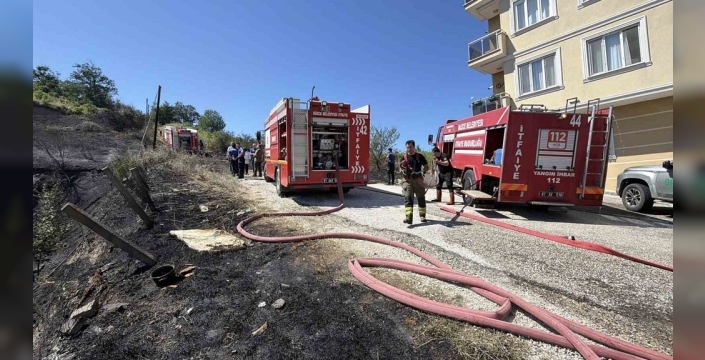 Düzce'deki yangın, itfaiye ekiplerinin hızlı müdahalesiyle kontrol altına alındı