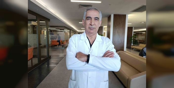 Ebola virüsü hakkında önemli açıklamalar: İç ve dış organlarda kanamalara yol açabiliyor