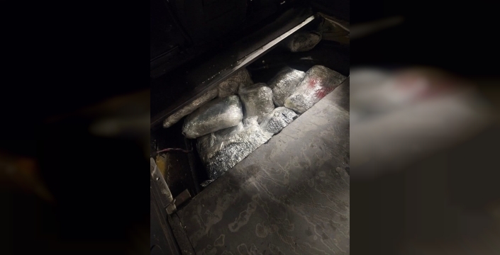 Edirne'de 47 kilo esrar sınırda ele geçirildi