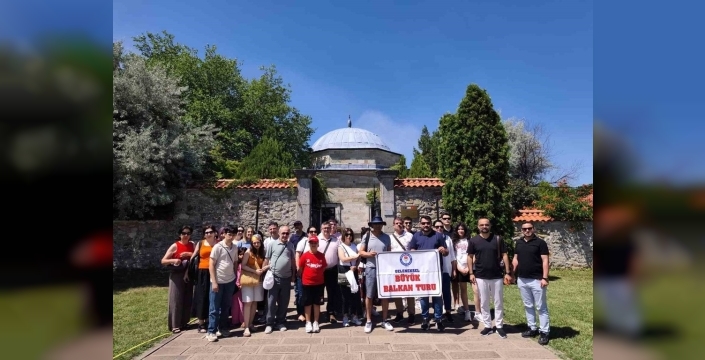 Eğitim-Bir-Sen Adana'dan Balkanlara kültür köprüsü: 90 kişi 6 ülke gezdi