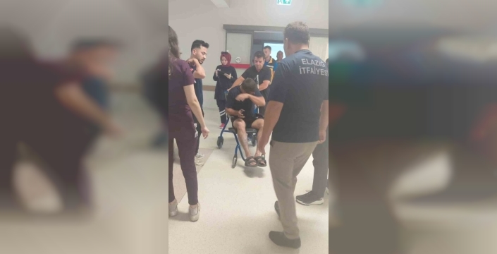 Elazığ'da kahreden anlar: 19 yangına koşan itfaiyeciler yaralandı
