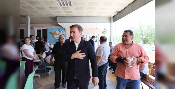 Erzincan Ulalar Cemevi'nde Muharrem Ayı'nın Bereketi Paylaşıldı: Aşureler Birlik ve Kardeşlik Mesajıyla Dağıtıldı