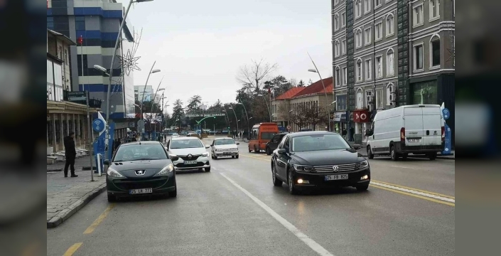 Erzurum'da araç trafiği hareketlendi: Haziran'da binlerce devir işlemi!