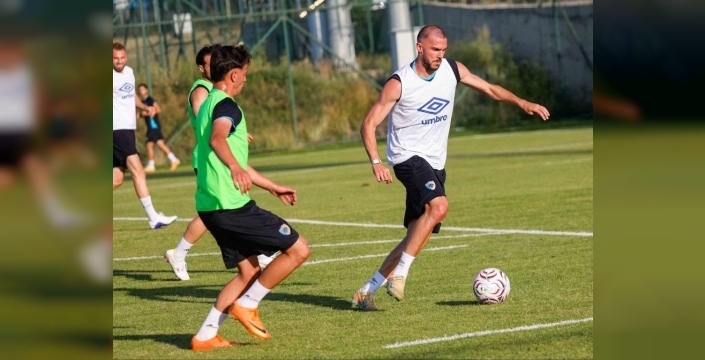 Erzurumspor FK, kampa veda etti: Yeni sezon hazırlıkları hız kesmeden devam ediyor