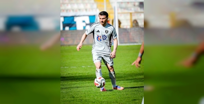 Erzurumspor FK, orta saha dinamosu Murat Cem Akpınar ile sözleşme yeniledi: Devam kararı