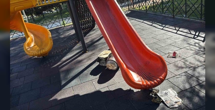 Eskişehir'de çocuk parkına yanık yağlı saldırı