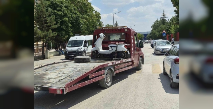 Eskişehir'de hatalı U dönüşü kazaya yol açtı: Bir yaralı
