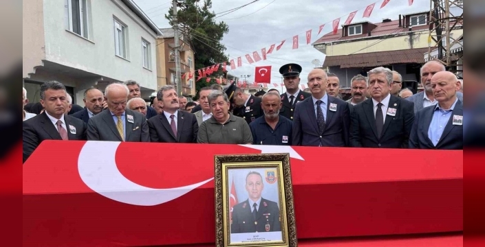 Eskişehir'de şehit düşen kahramanımız Samsun'da son yolculuğuna uğurlandı