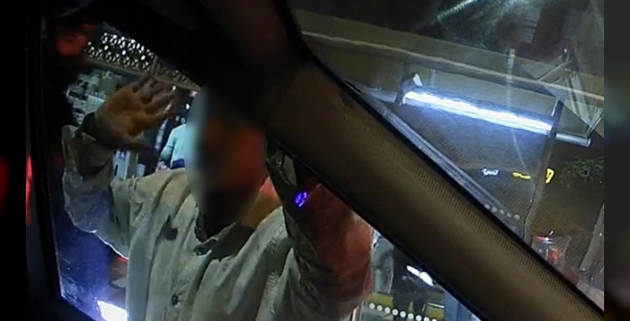 Eskişehir'de trafik ışıklarında çocukların dilenciliği kameralara yansıdı