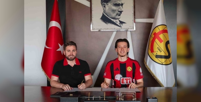 Eskişehirspor, hücum hattını güçlendirdi: Kerem Baykuş imzayı attı