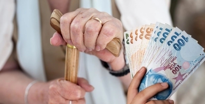 Evde bakım yardımı hesaplarda! Bakanlıktan 7 milyar liralık dev destek