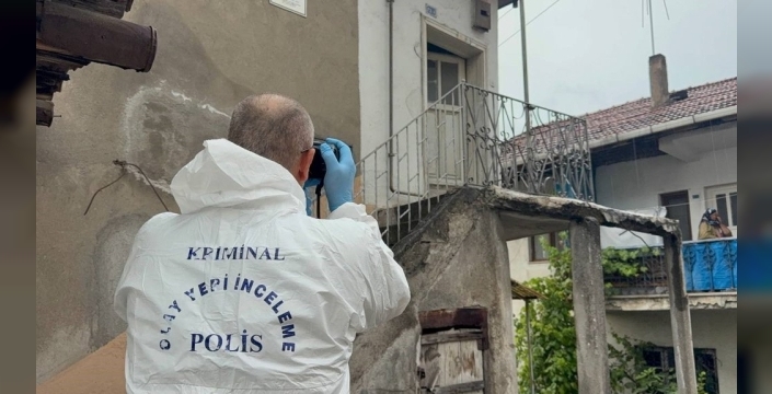 Evden yayılan koku, 73 yaşındaki yalnız adamın acı sonunu haber verdi: Polis ve AFAD ekipleri olay yerine sevk edildi