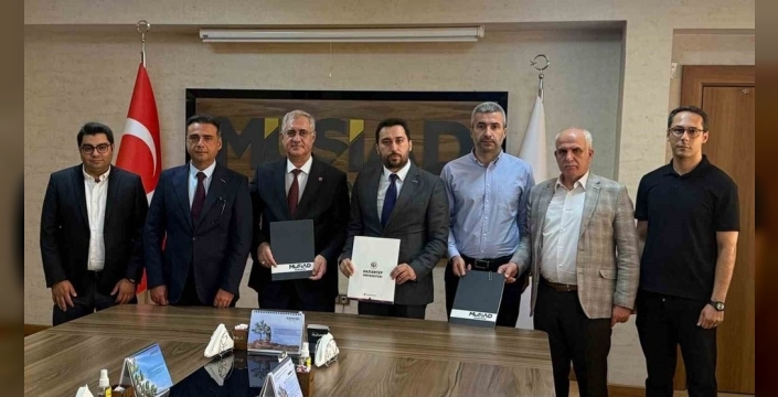 GAÜN ve MÜSİAD Gaziantep'ten iş dünyasına ve öğrencilere yönelik 'Ticaret Akademisi' protokolü