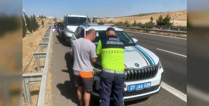 Gaziantep otoyolunda akılalmaz hata: Ters yönde giden araca dev ceza!