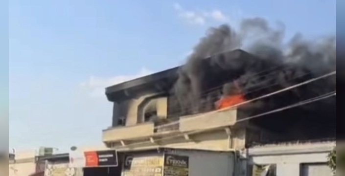 Gaziantep'te sanayi sitesinde yürekler ağza geldi: İş yeri alevlere teslim oldu, hasar büyük