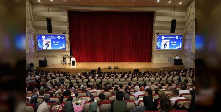 Gökyüzüne Kanat Açanlar: ERÜ'den 500 yeni havacılık ve uzay profesyoneli mezun oldu