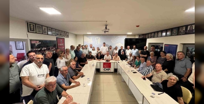 Görevden alınan CHP'liler sessiz kalmıyor: 'Özgür Özel İrtibat Bürosu' ile yola devam ediyorlar