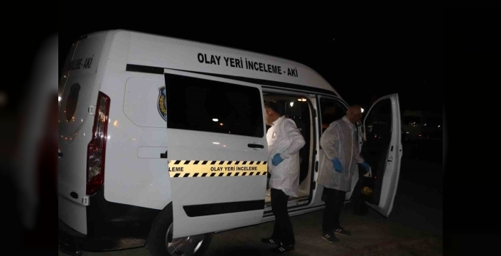 Gurbetçi adam evinden gelen kötü kokularla ölü bulundu: 10 gündür kimse fark etmedi mi?