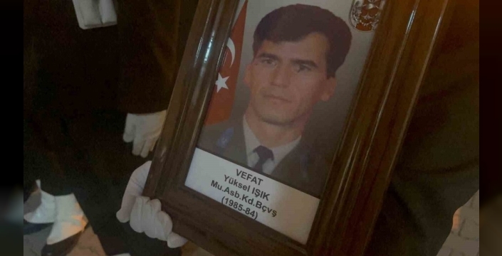 Hakkari'de hayatını kaybeden Yüksel Işık, askeri törenle Bursa'ya uğurlandı