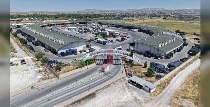 Hal kompleksi'nde yaz öncesi 'hijyen' seferberliği: esnaf ve halk derin bir nefes aldı
