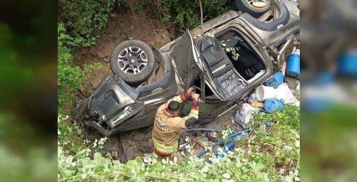 Hatay'da dehşet anları: Hafif ticari araç dereye uçtu, 7 kişi yaralandı!