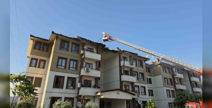 Hatay'da iki bina yangında kullanılmaz hale geldi