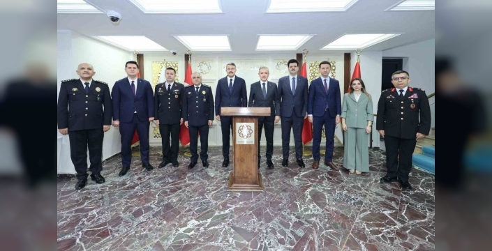 İçişleri Bakan Yardımcısı Çelik, Mardin'de vali ile bir araya geldi