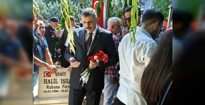 İçişleri Bakanı Çiftçi, 15 Temmuz Şehitleri'ni unutmadı: Aileleriyle buluştu