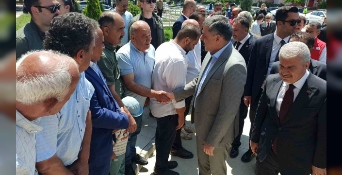 İçişleri Bakanı Mustafa Çiftçi, memleketi Konya'da esnafın sorunlarını dinledi