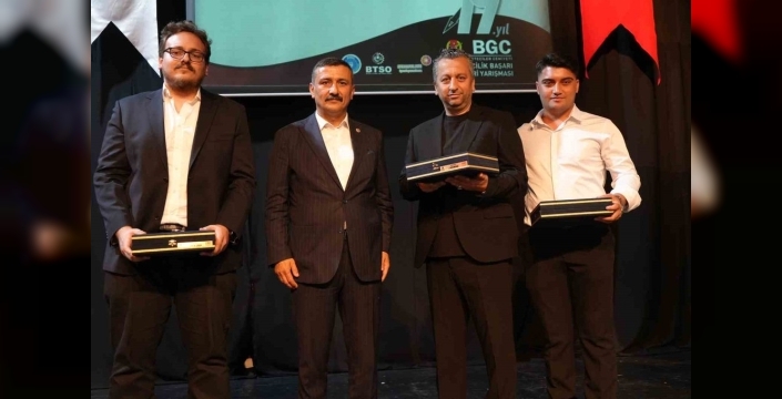 İHA muhabirleri, gazetecilik başarı ödüllerinde iki ödül birden kazandı