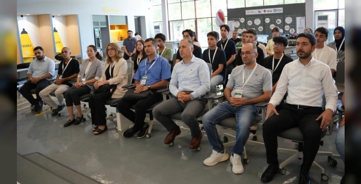 İnönü Üniversitesi, liseli gençleri yapay zeka girişimciliği ile tanıştırıyor