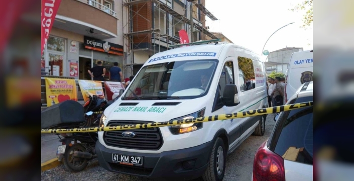 İskeleden düşen işçi Atilla Öztürk son yolculuğuna uğurlandı