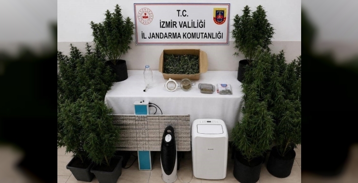 İzmir'de MİT ve jandarmadan dev uyuşturucu operasyonu: 25 yıllık firari yakalandı