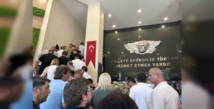İzmit Belediyesi'nde soruşturma sonrası arama tamamlandı