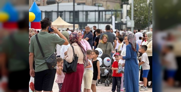 Karabük'te çocuklar karne festivalinde eğlencenin tadını çıkardı