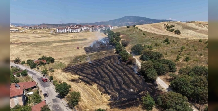 Karabük'te ekin tarlasında yangın: 3 dönüm zarar gördü