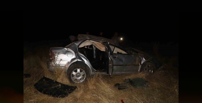 Karaman'da otomobil takla attı, 3 kişi yaralandı