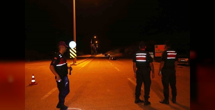 Karaman'da otomobille çarpışan motosiklet kaza yaptı: 2 yaralı