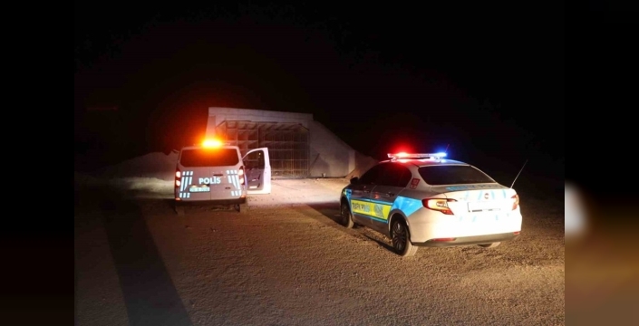 Karanlıkta köprü inşaatına 'dalgıç' gibi dalan motosikletli feci şekilde yaralandı