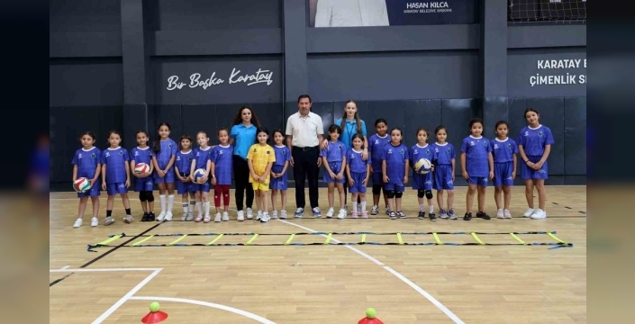 Karatay'da binlerce çocuk hayallerine sporla kanat çırpıyor