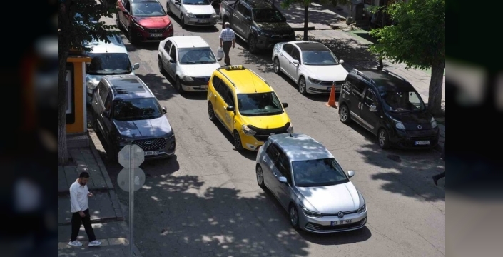 Kars, bölgenin motorlu taşıt devi oldu: Araç sayısı 56 bini aştı