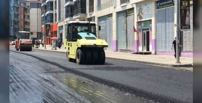 Kars'ın kalbinde büyük değişim: Ana caddeler pırıl pırıl oluyor