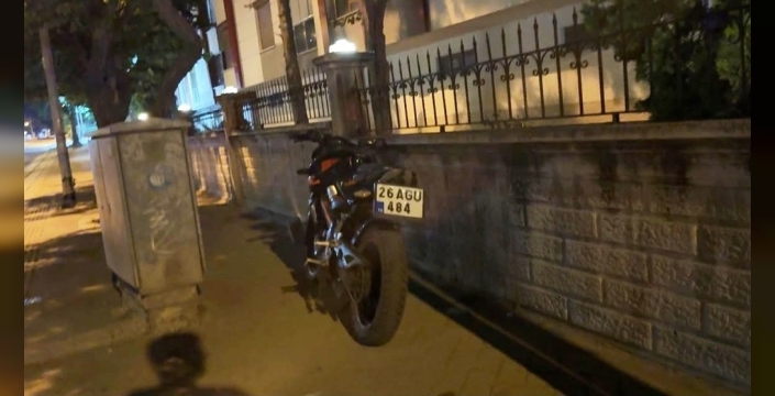 Kasksız ve ehliyetsiz motosiklet sürücüsüne şok ceza: 182 bin 500 TL!