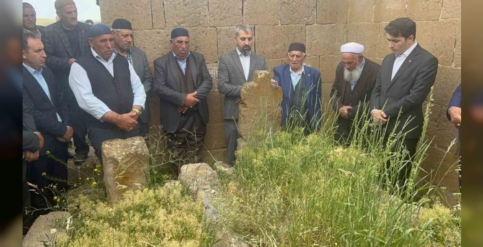 Kaymakam Demirkol'dan manevi miras ziyareti: Şeyh Süleyman Efendi türbesi'nde dualar edildi