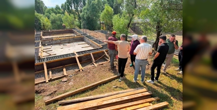 Kaymakam Kübra Baka Kılıç, çizmeleriyle sahada dikkat çekiyor