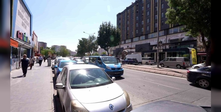 Kayseri'de otobüs duraklarında hatalı park denetimi yapıldı