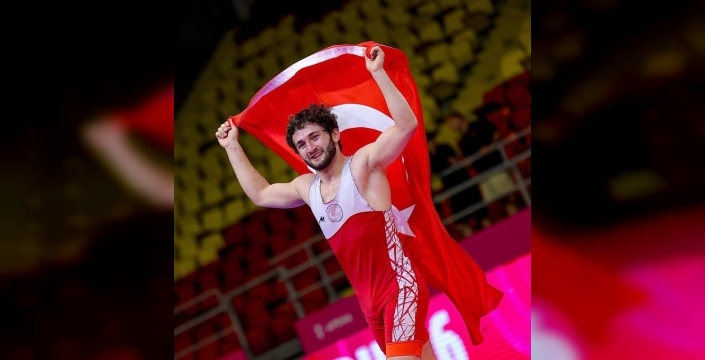 Kayserili Salih Yusuf Yazıcı, U20 Avrupa Güreş Şampiyonu oldu