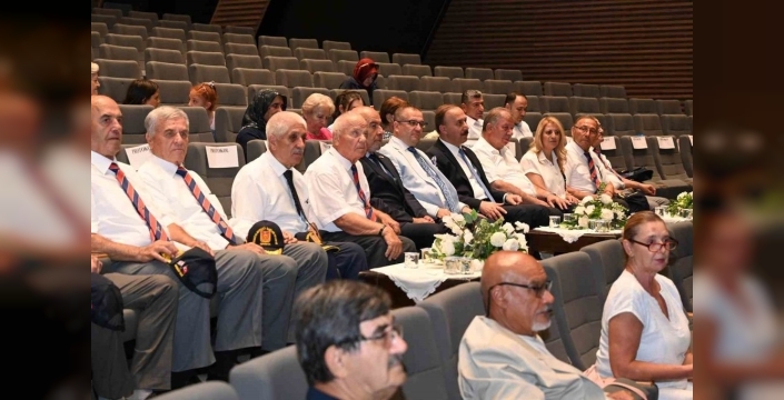 Kıbrıs Barış Harekatı'nın 52. Yılında 'Barışa Uzanan Eller' Belgeseli Isparta'da İzleyiciyle Buluştu